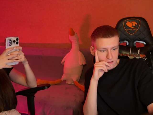 LollyHuyolly's BongaCams show and profile