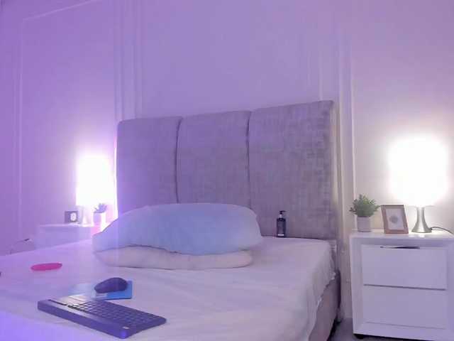 PenelopeSaenz's BongaCams show and profile