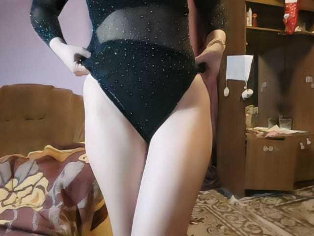 Kitti-'s BongaCams show and profile