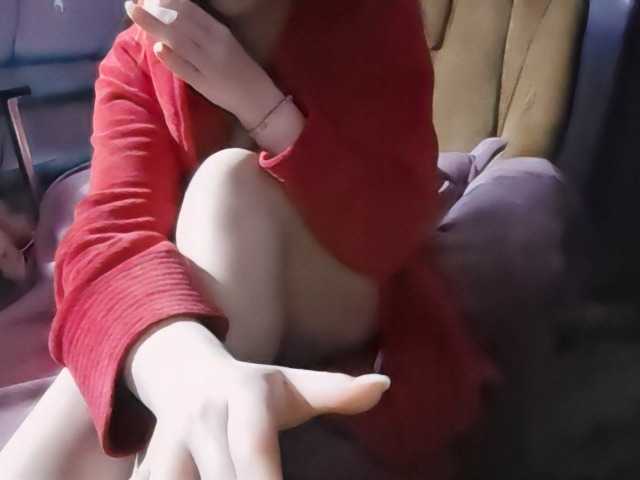 Kitti-'s BongaCams show and profile