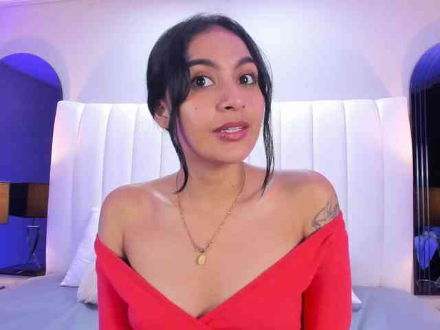 NicolleSweett04 webcam