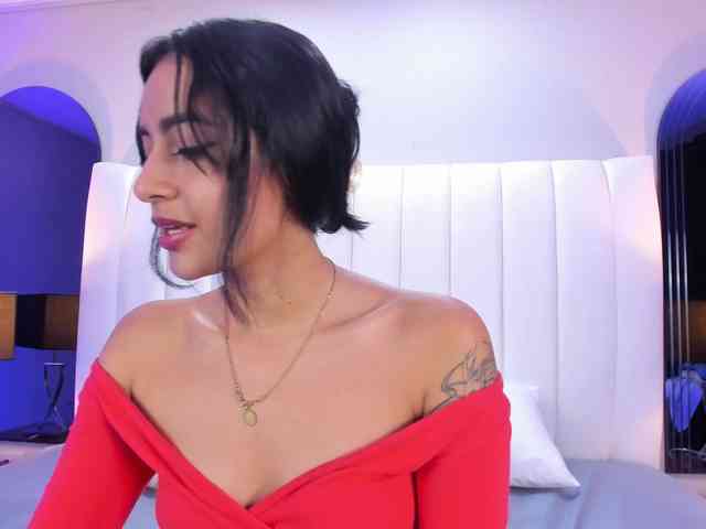 NicolleSweett04 webcam