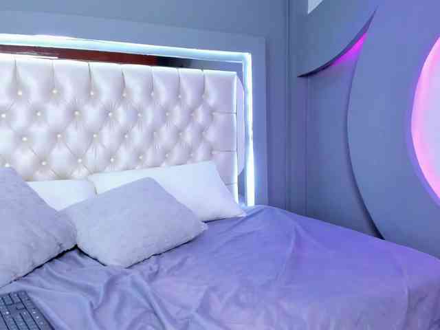 NicolleSweett04 NicolleSweett04