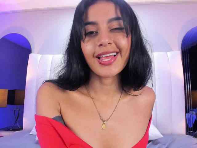 NicolleSweett04 webcam