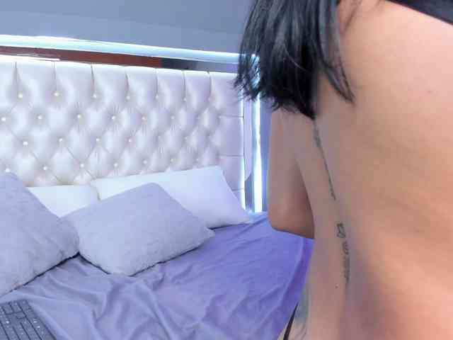 NicolleSweett04 NicolleSweett04