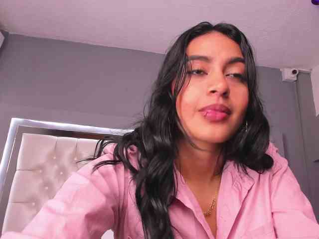 NicolleSweett04 webcam