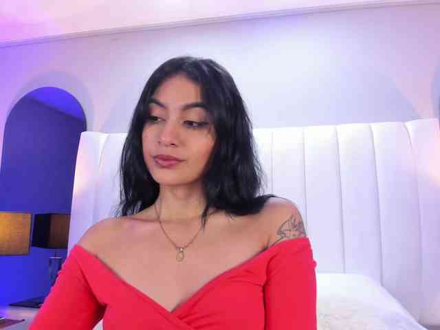 NicolleSweett04 webcam