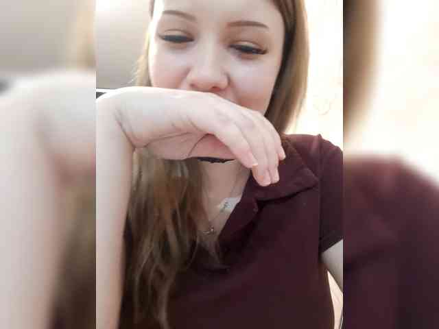 SweetyKittyaa webcam