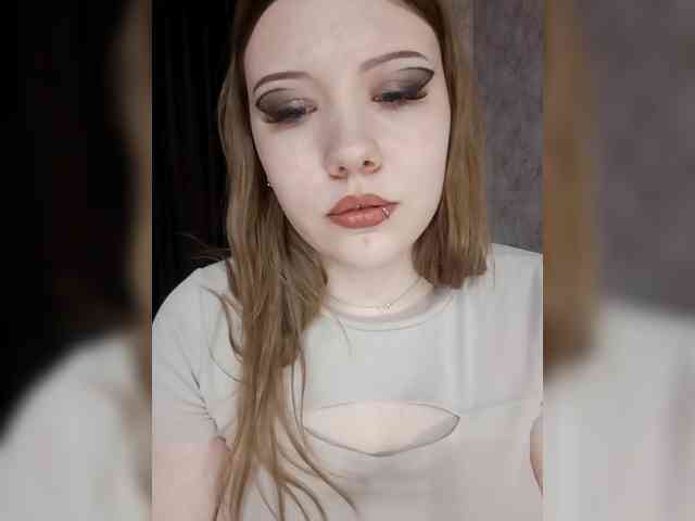 SweetyKittyaa webcam