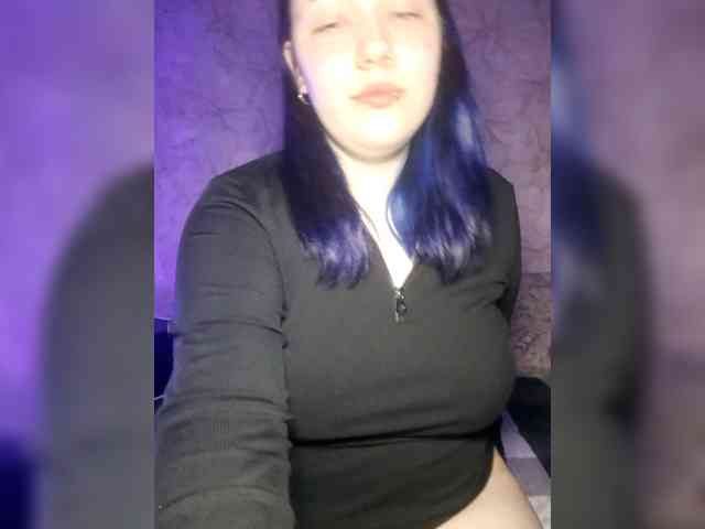 SweetyKittyaa webcam