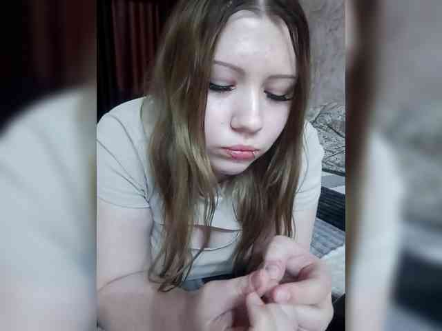 SweetyKittyaa webcam