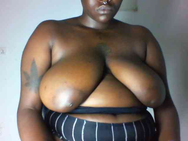 Bigboobs-lovense... Live Webcam on BongaCams