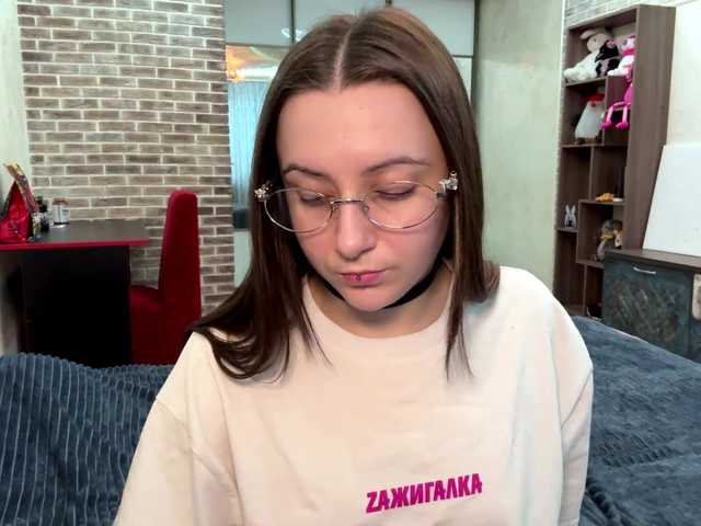 Velrix's BongaCams show and profile