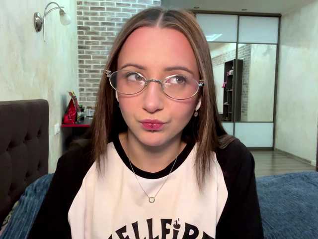 Velrix — GOAL: If you love me close the goal- @totalRemaining - @remain