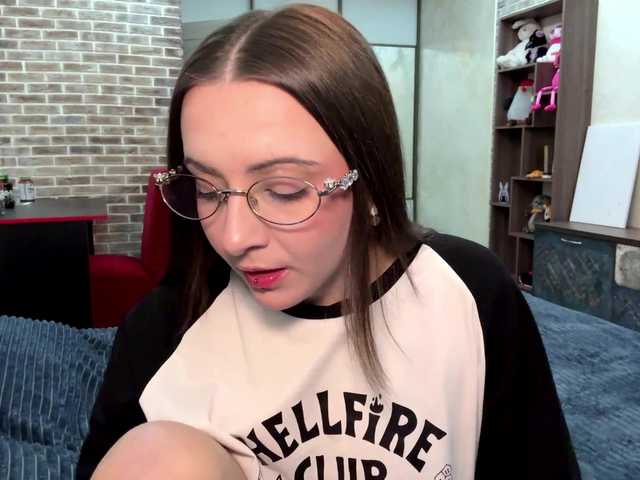 Velrix's BongaCams show and profile