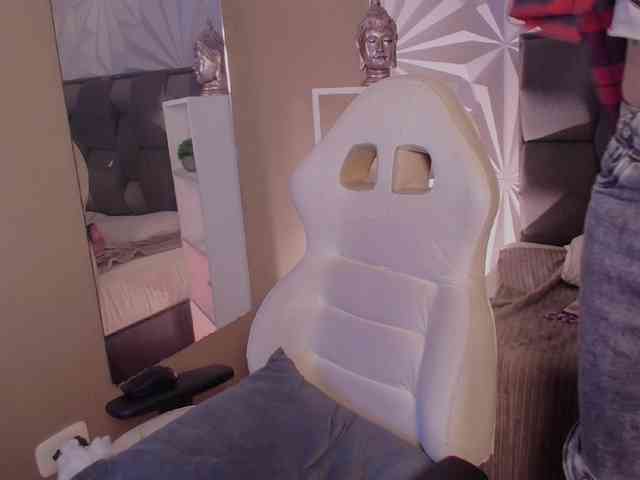 Lullaby-Charade Live Webcam on BongaCams