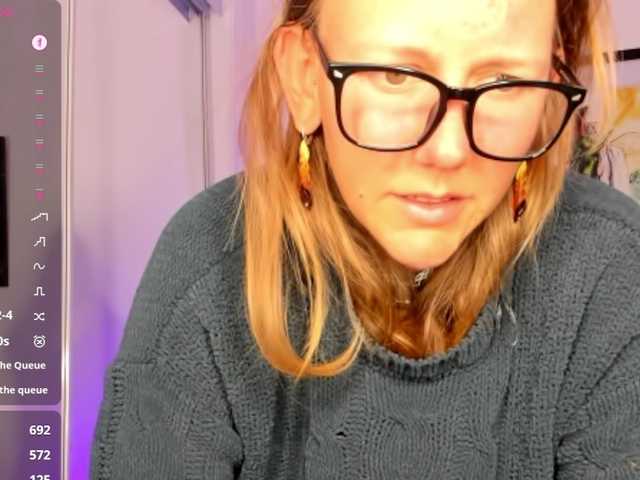 Jasminedaze888's BongaCams show and profile