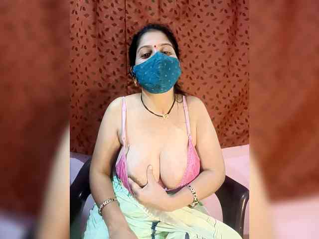 Poonam-2 webcam