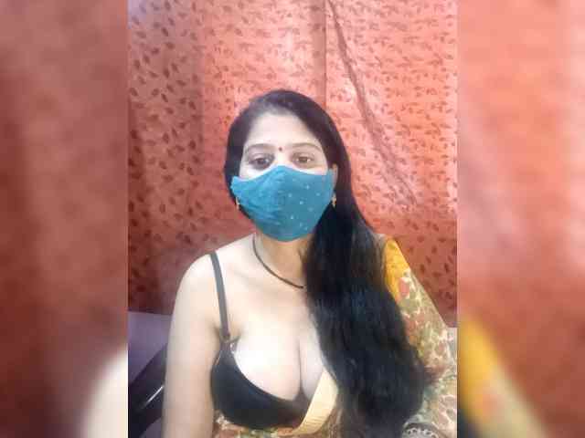 Poonam-2 webcam