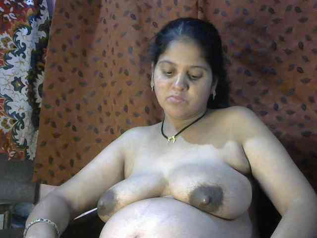 Poonam-2 webcam