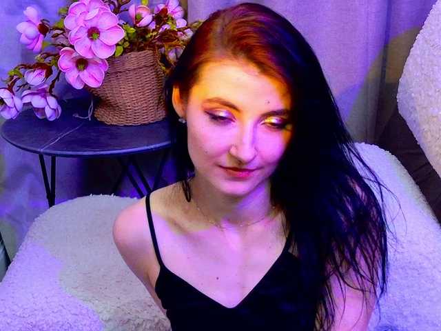 NicoleLuxe webcam bongacams model stream image