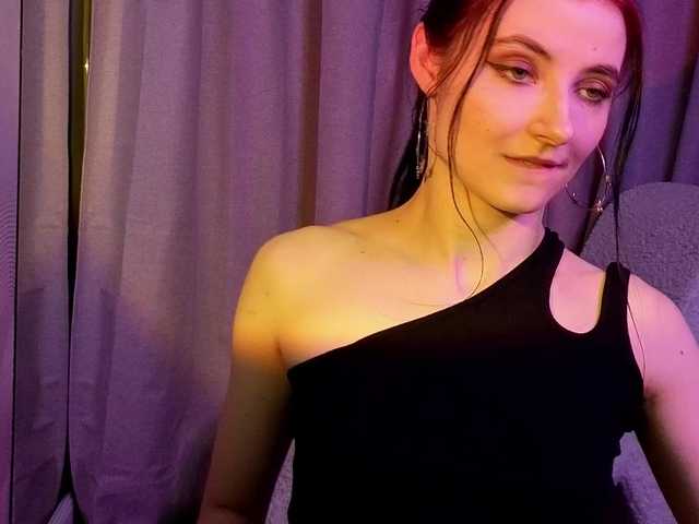 NicoleLuxe's BongaCams show and profile