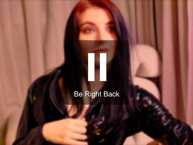 NicoleLuxe's BongaCams show and profile