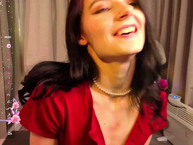 NicoleLuxe's BongaCams show and profile