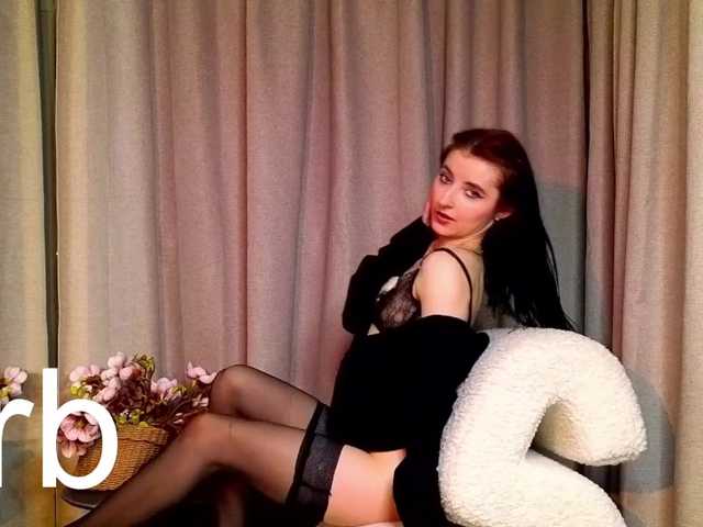 NicoleLuxe's BongaCams show and profile