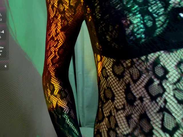 NicoleLuxe's BongaCams show and profile