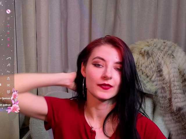 NicoleLuxe's BongaCams show and profile