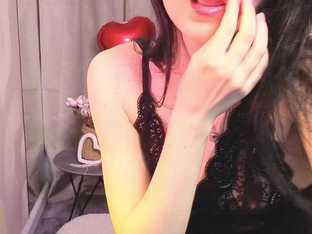 NicoleLuxe's BongaCams show and profile