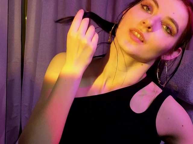 NicoleLuxe's BongaCams show and profile