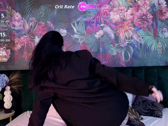 NicoleLuxe's BongaCams show and profile