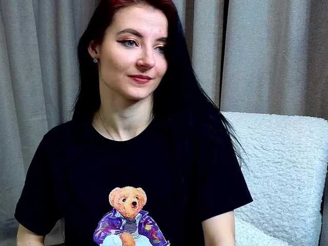 NicoleLuxe's BongaCams show and profile