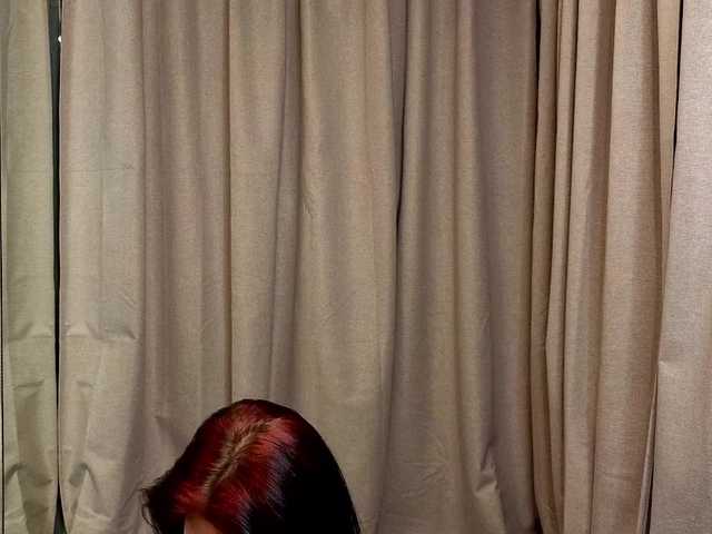 NicoleLuxe's BongaCams show and profile