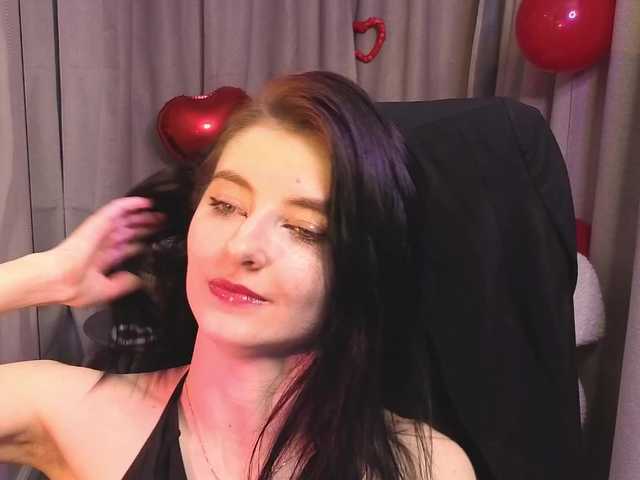 NicoleLuxe's BongaCams show and profile