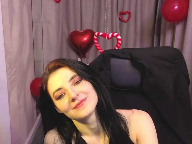 NicoleLuxe's BongaCams show and profile