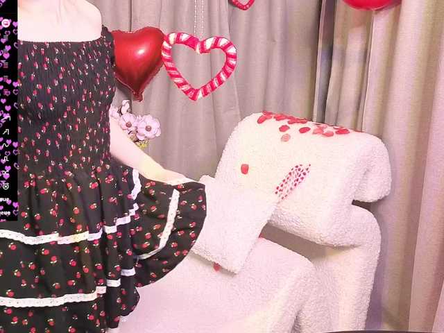 NicoleLuxe's BongaCams show and profile