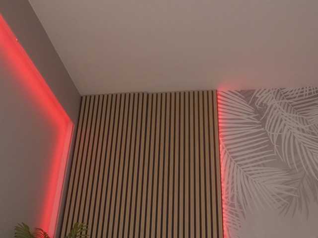 Sex chat gratuit in direct cu kimmblaze pe BongaCams