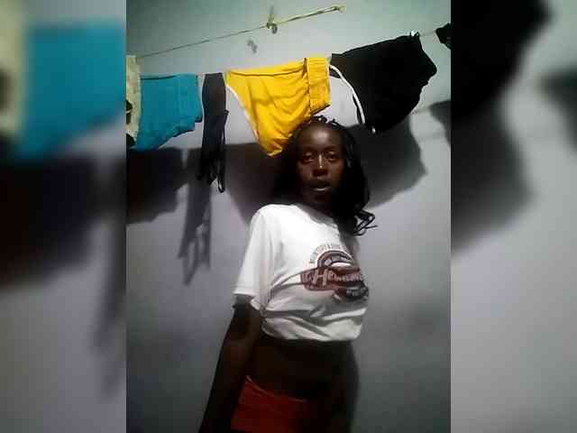 Shay-2 Live Webcam on BongaCams