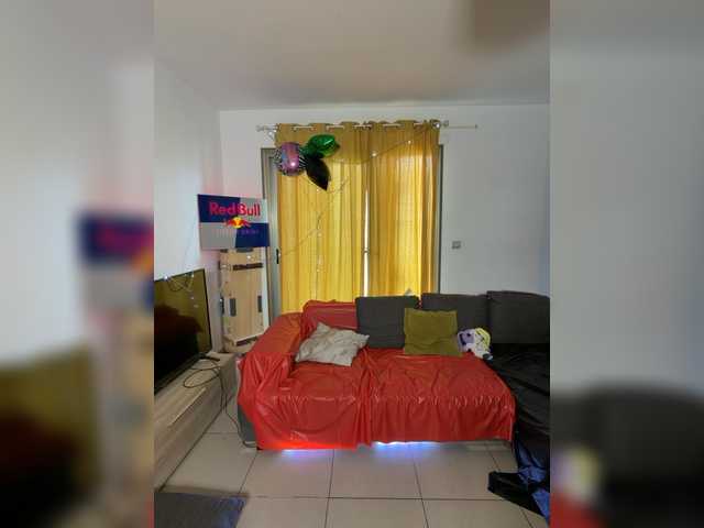 BigTwiXXX's BongaCams show and profile