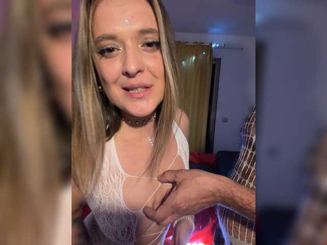 BigTwiXXX's BongaCams show and profile