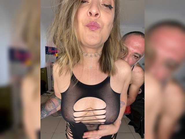 BigTwiXXX's BongaCams show and profile