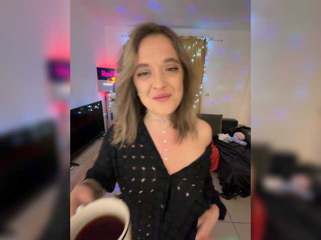 BigTwiXXX's BongaCams show and profile