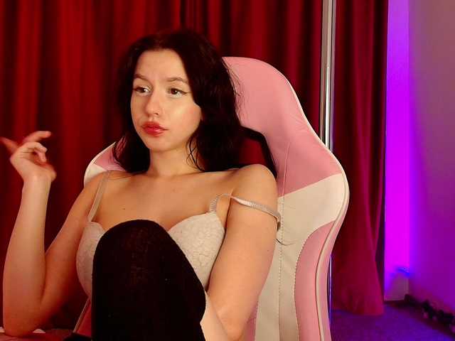 LunaAllure's BongaCams show and profile