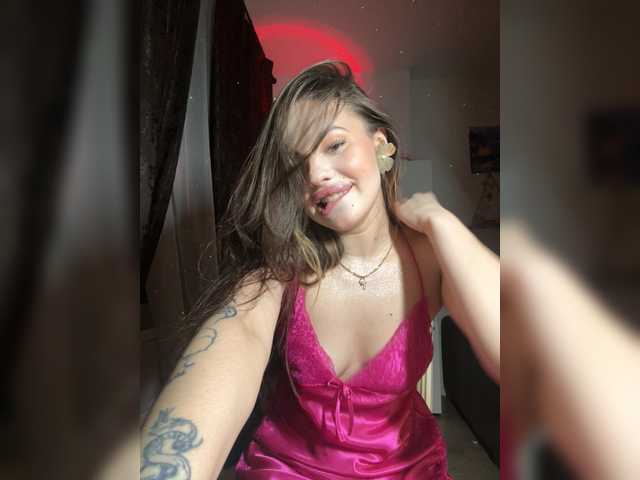 12-Little-girl-12's BongaCams show and profile