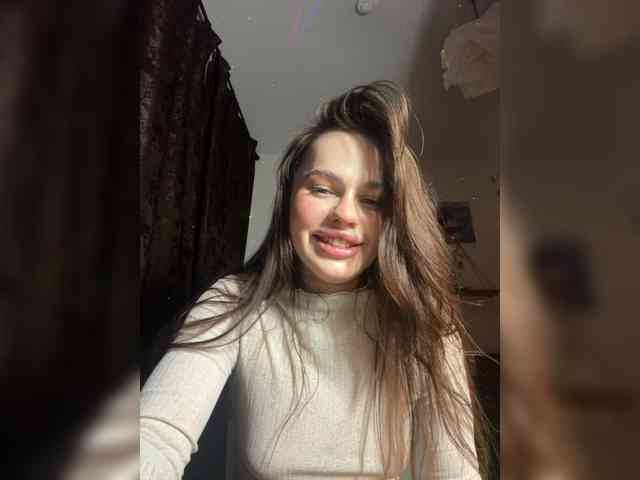 12-Little-girl-12 webcam