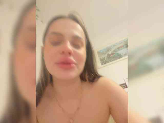 12-Lovely-girl-12 webcam