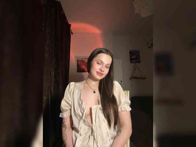 12-Lovely-girl-1... Live Webcam on BongaCams